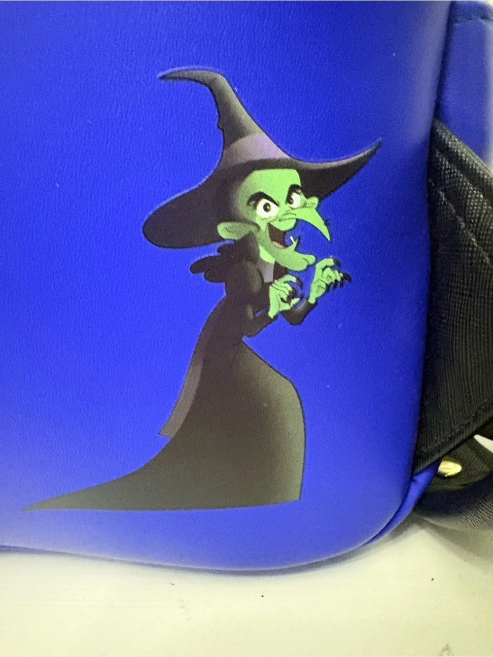 LOUNGEFLY Year 2021 Dorothy & the Wizard of Oz mini backpack 💚